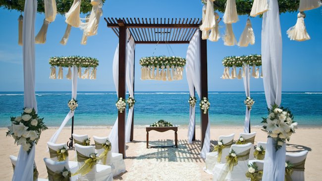 St Regis Bali beach wedding