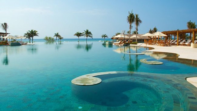 Grand Velas Riviera Maya Resort Boasts 162 Pools
