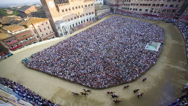 Outstanding Italia Offers a Journey in Tuscany to Experience Siena's Famed Palio Horserace