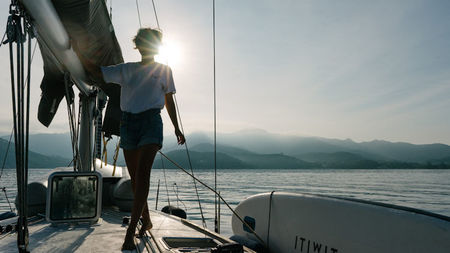 How to Charter a Yacht: Insights for a Smooth Sailing Experience