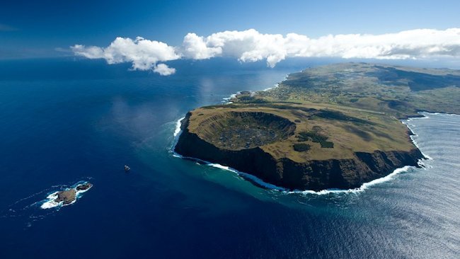 SI Swimsuit Models Visit World’s Most Remote Island Address