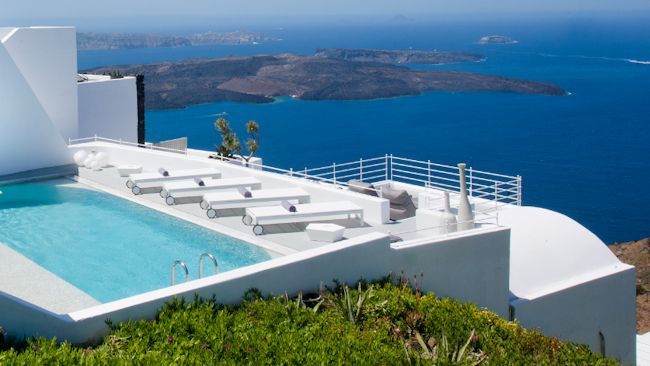 Live the High Life in The Villa at Grace Santorini