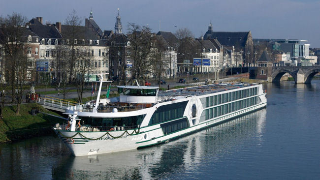Tauck Publishes First-Timer's Guide to River Cruising 