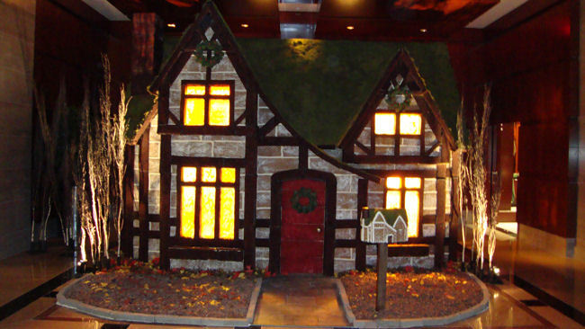 Giant 'Green' Gingerbread House at The Ritz-Carlton, Charlotte