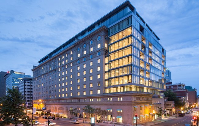 A New Glass Envelope for the Ritz-Carlton Montreal