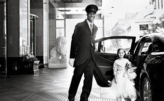 Leibovitz Portraits Capture Essence of Luxury Hotel Experience