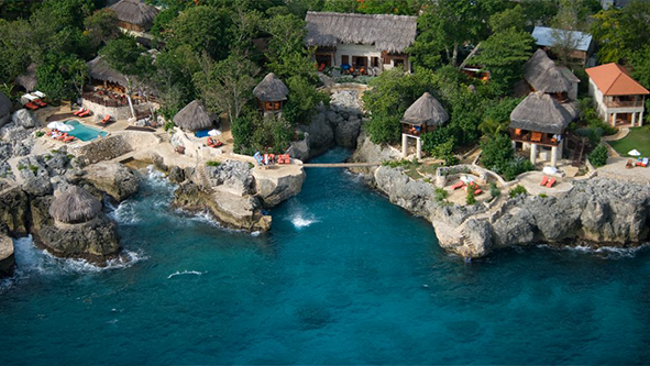 Exploring Jamaica's Luxurious Resorts: Where the Rich and Famous Stay and Play