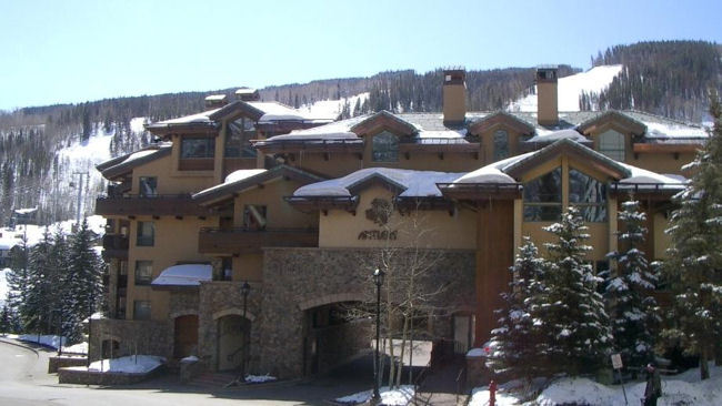 Vail Skiing without the Schlep: Antlers at Vail + Ski Butlers