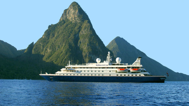 SeaDream goes Yachting in the Pristine Grenadine Islands