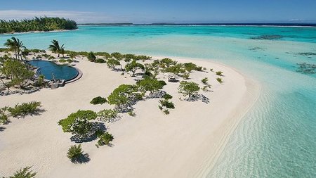 10 Luxury Hotels on the World's Most Beautiful Beaches 