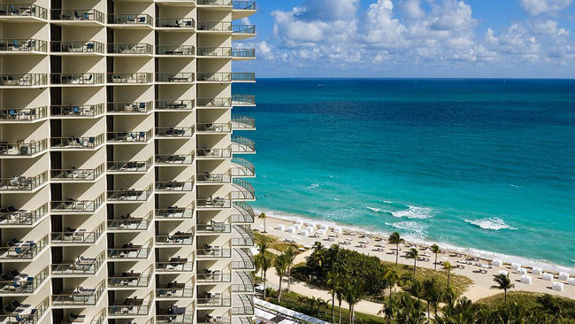 St Regis Bal Harbour Offers Fourth Night Free