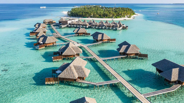 Conrad Maldives Rangali Island Offers Sustainable Christmas Getaway