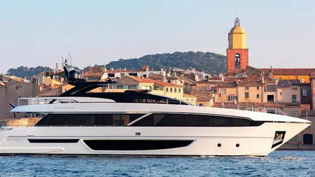Yacht Charter on the French Riviera with Excellence Riviera