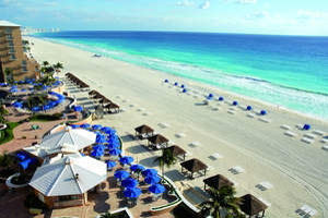 The Ritz-Carlton Cancun Debuts A Dazzling New Beach