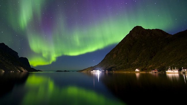 Marvel at the Northern Lights with Compagnie du Ponant on Greenland to Quebec Cruise