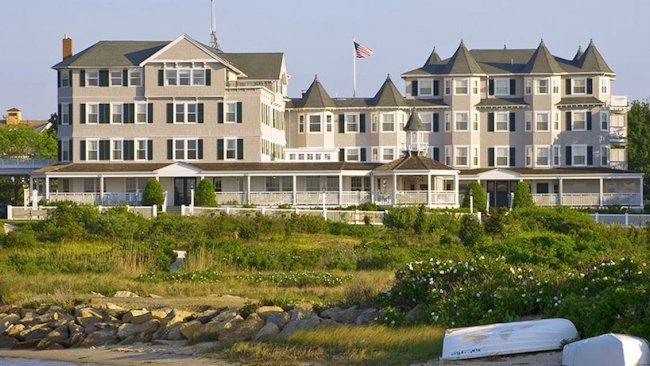 New Pet-Friendly Travel Packages at Cape Cod and Island Hotels
