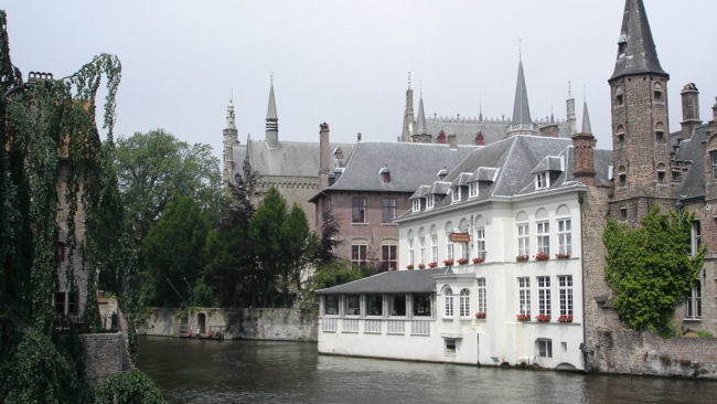 Belgium's Hotel Heritage Offers iPads in Guestrooms