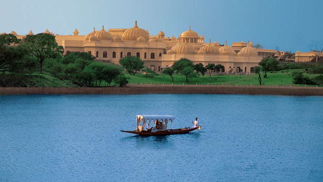 Oberoi Hotels & Resorts Invites Guests to Experience the Colorful World of India