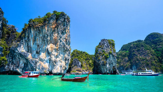 What Phuket Offers Luxury Travelers Looking for Adventure