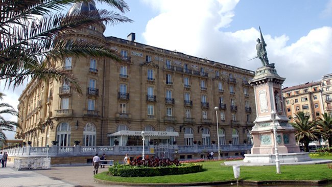 Luxury Collection Unveils Restored Hotel Maria Cristina for 100th Anniversary
