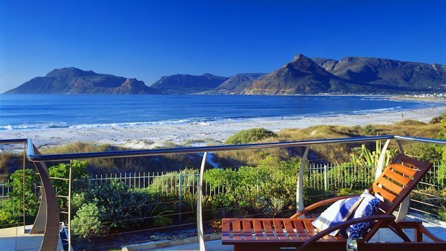 Cape Town Named Top Beach Destination at World Travel Awards