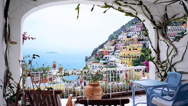 Outstanding Italia Offers A Journey Between Art and Pleasure (Naples and the Amalfi Coast)