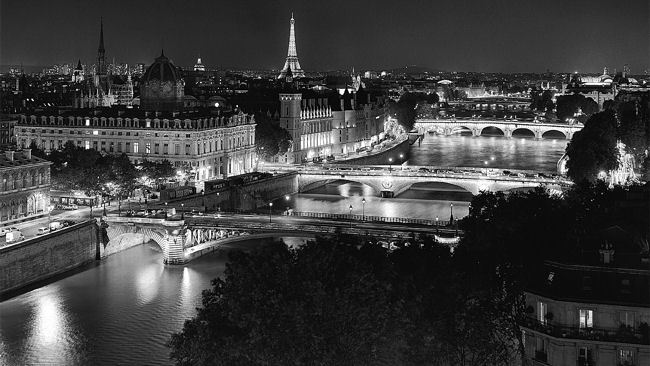 The Glow of Paris: The Bridges of Paris at Night 