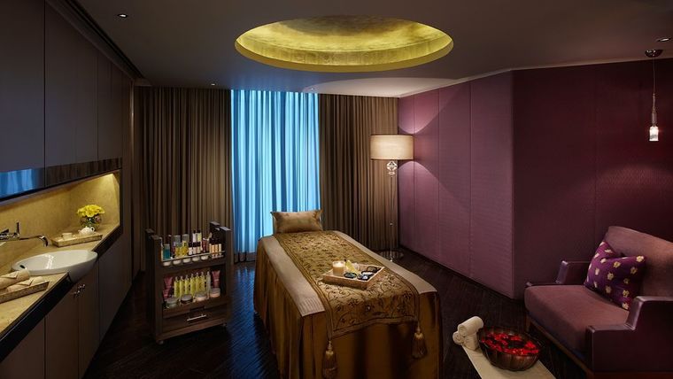 The Leela Palace New Delhi, India 5 Star Luxury Hotel-slide-5