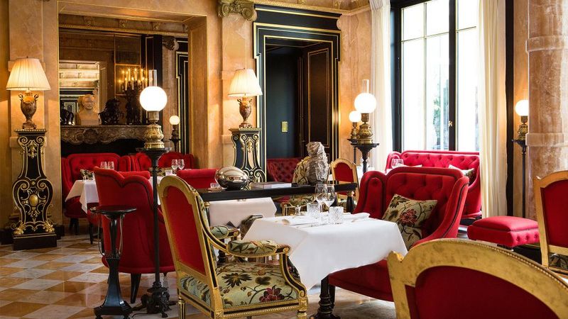La Reserve Paris Hotel and Spa - Paris, France - Exclusive Boutique Hotel-slide-1