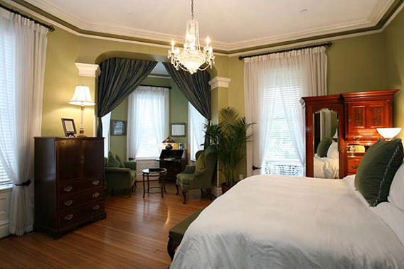 Kehoe House - Savannah, Georgia - Luxury Inn-slide-2