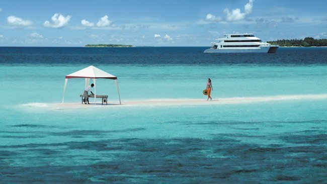 Four Seasons Explorer Yacht - Maldives -slide-5