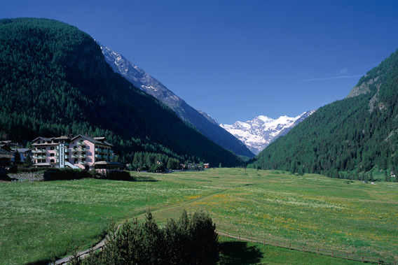 Hotel Bellevue - Cogne, Aosta Valley, Italy - Relais & Chateaux-slide-3