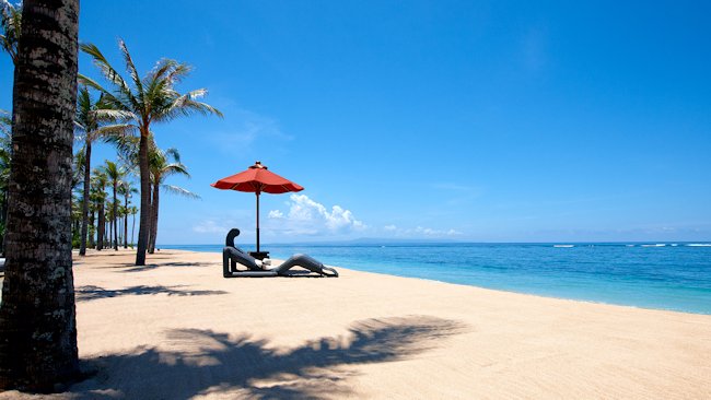 St. Regis Bali beach
