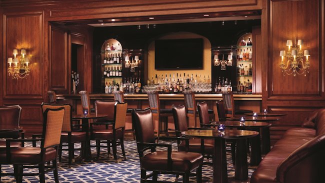 The Ritz-Carlton, St. Louis lobby lounge