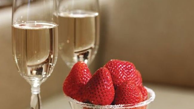 champagne and strawberries