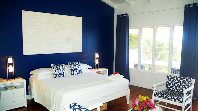 Blue guestroom