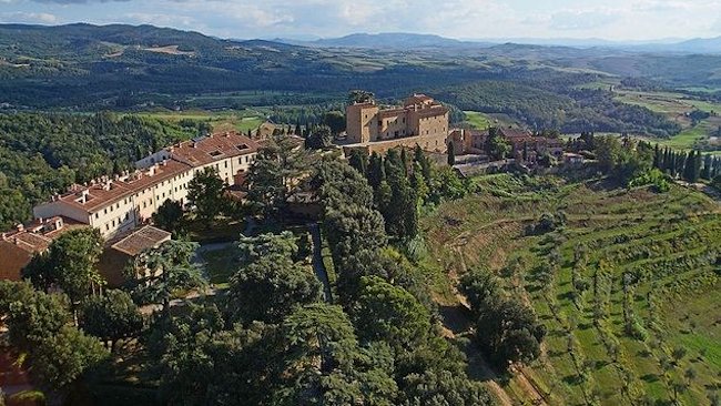 Castello di Castelfalfi aerial
