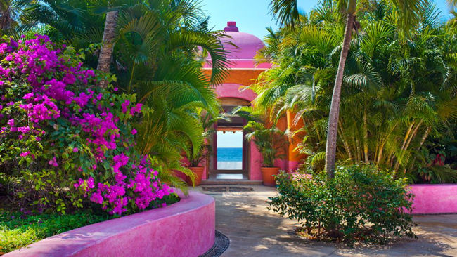 Las Alamandas pink villa