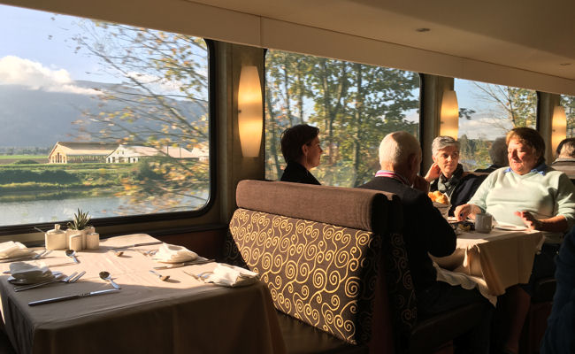Rocky Mountaineer GoldLeaf dining car