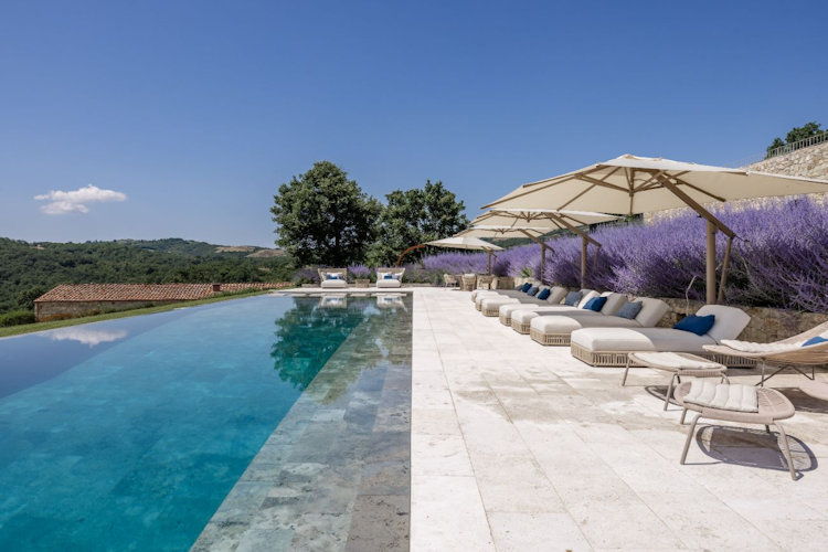 Villa Podere Tesoro pool