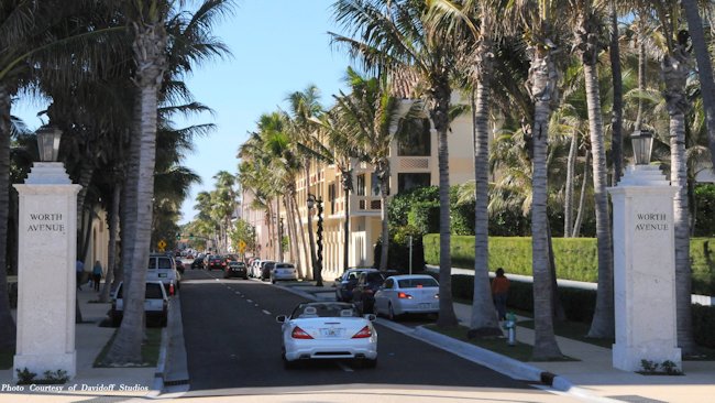 Palm Beach Worth Ave gate