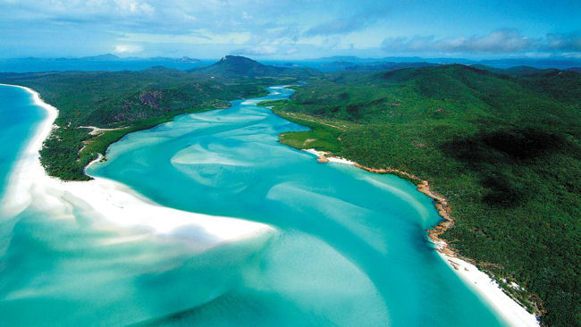 qualia Great Barrier Reef aerial view