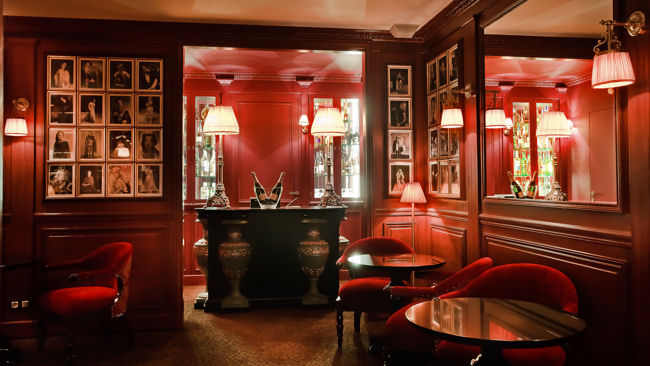 Hotel Athenee Paris lounge