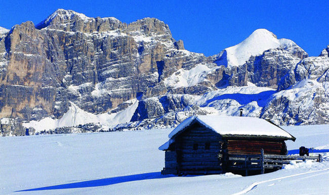 Rosa Alpina winter mountain huts