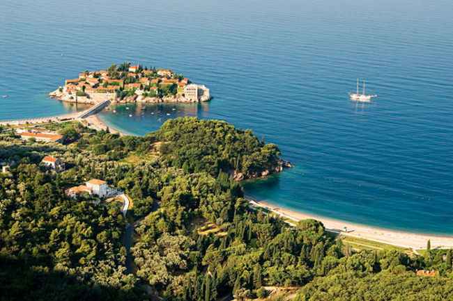 [Image: Aman-Sveti-Stefan-a.jpg]