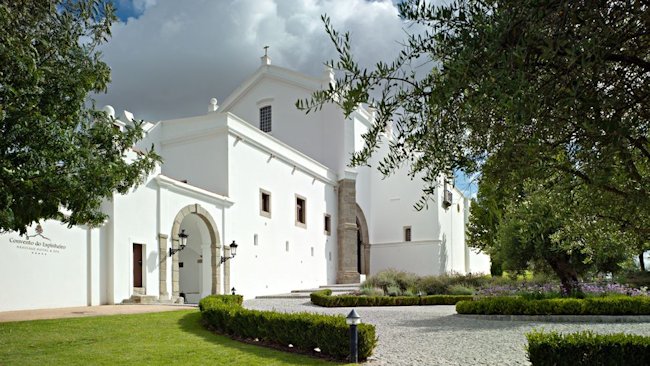 Convento do Espinheiro Wedding Chapel