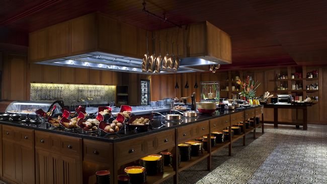 InterContinental Hotel Samui amber kitchen