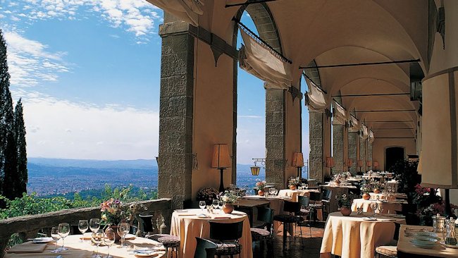 Villa San Michele dining