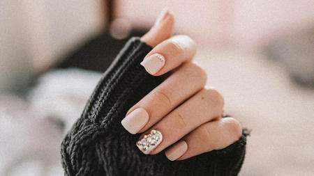 Swarovski Crystal Nail Trends: What's Hot Right Now?