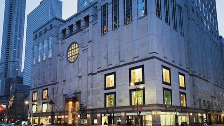 Four Seasons Hotel Chicago Showcases Modern Art in New Lobby & Restaurant